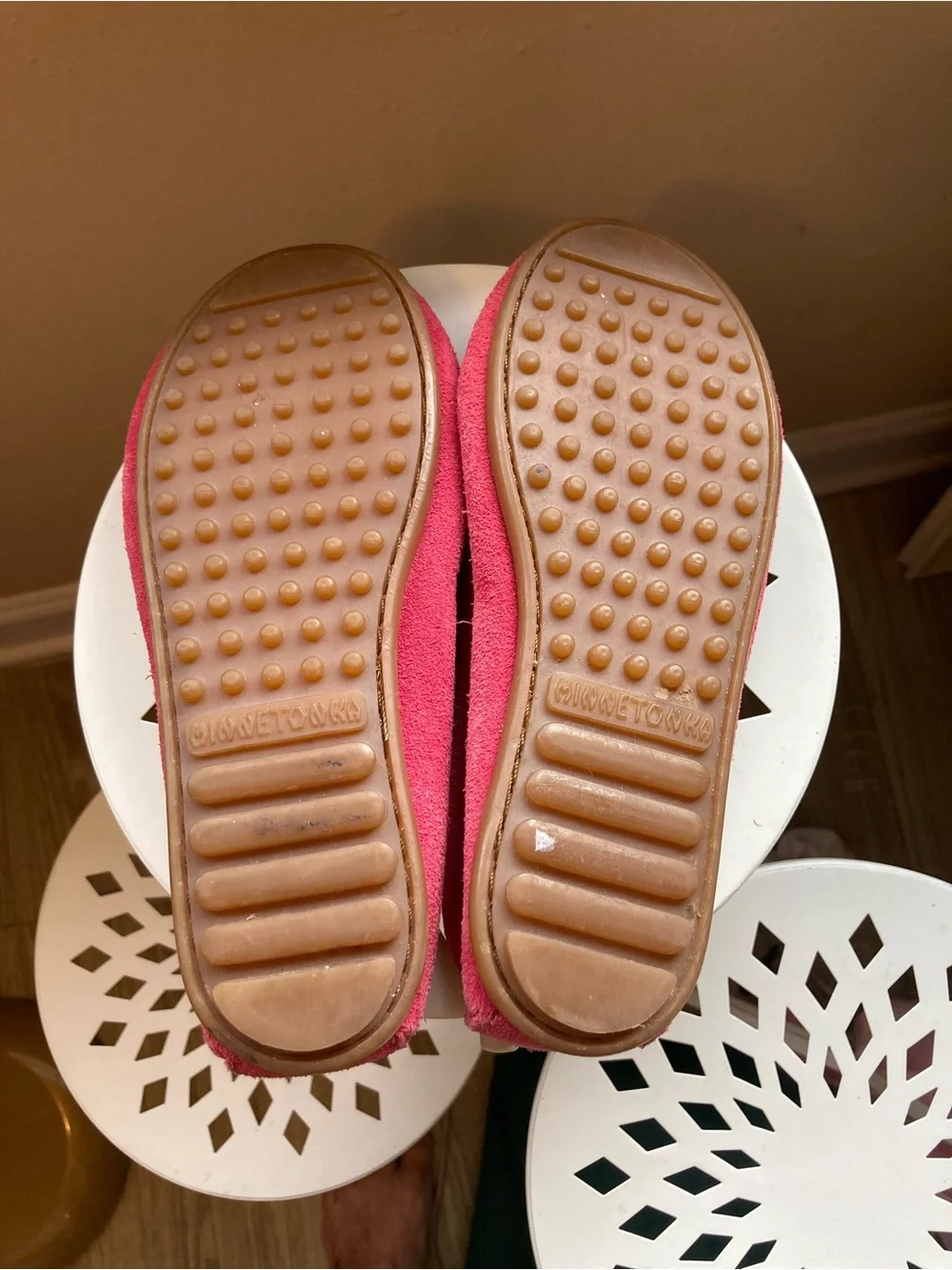 Pink Kids Suede Minnetonka Moccasins Size 2 Girls